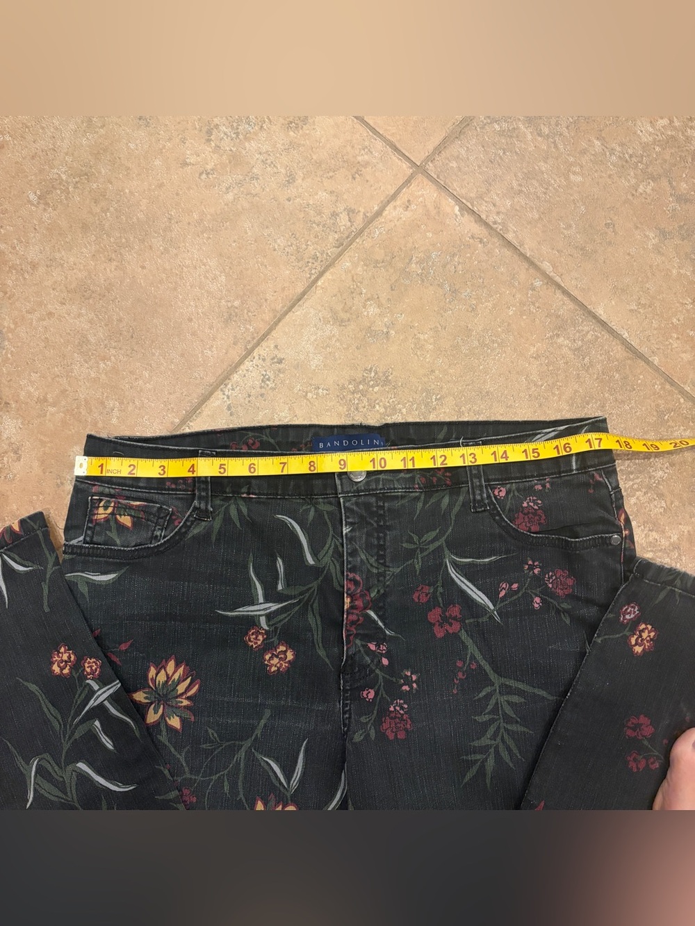 Bandolino Women’s Amy Modern Straight Leg Tummy Slimming Stretch Jeans Size 14 - Picture 4 of 8